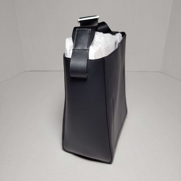 Everlane The Mini Studio Bag in Black - Picture 9 of 10